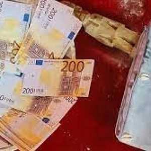 Calebasse magique sans conséquence +22960663782 whatsapp, un graphiste à Saint-Julien-en-Genevois