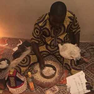 Voyant médium DIHYA Oyonnax , un dessinateur à Bourg-en-Bresse