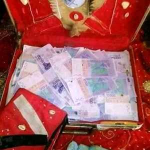 Devenir riche grâce au valise magique +22960663782 WhatsApp , un webdesigner à Paris 11ème